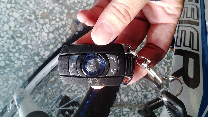 [開箱] 21速電動登山車