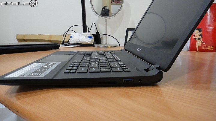 [簡易開箱]- Acer ES1-311