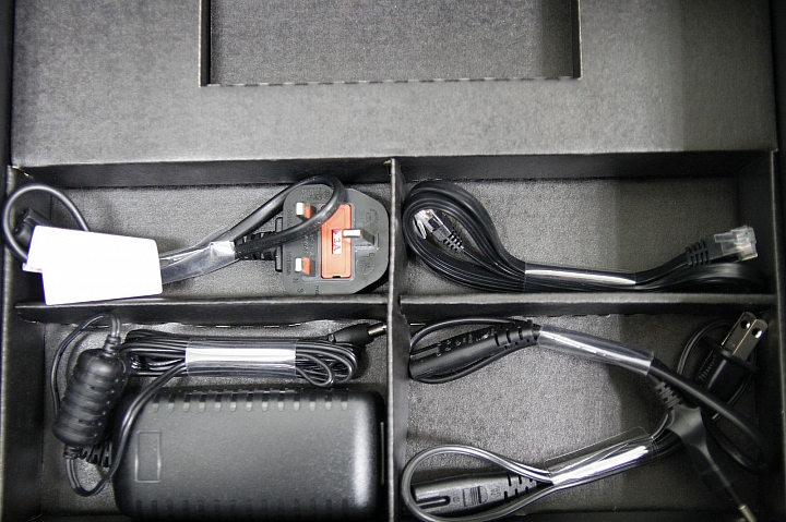 LINKSYS WRT1900AC 開箱