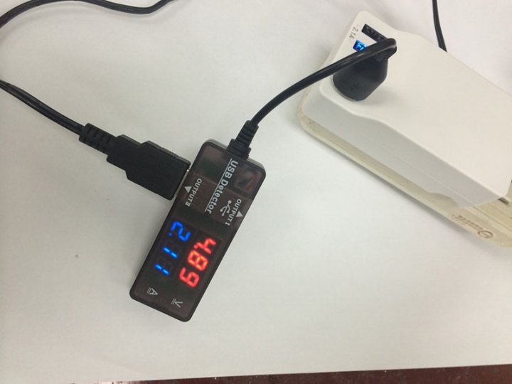 巿售三款4 Port USB充電器小小試測
