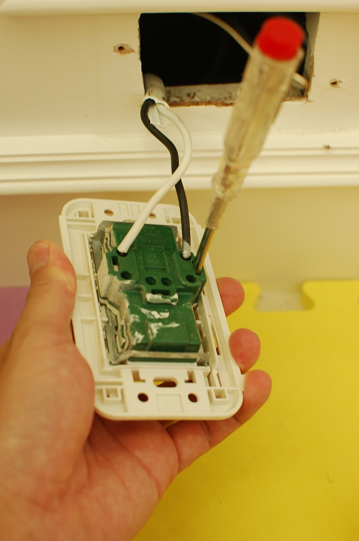 Vertek埋入型USB充電座...開箱測試說明