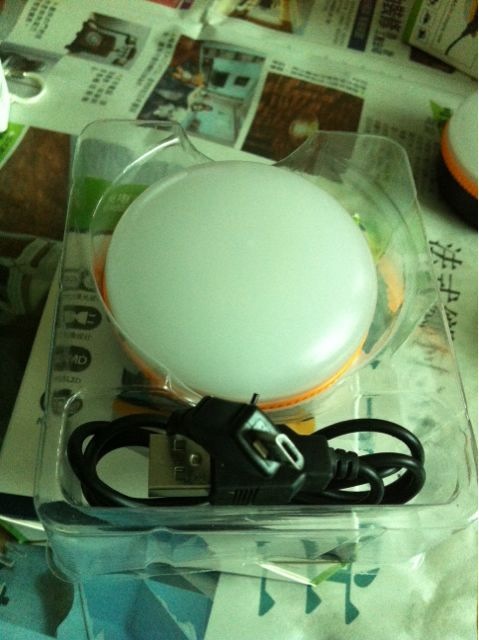充電式多功能野營燈開箱