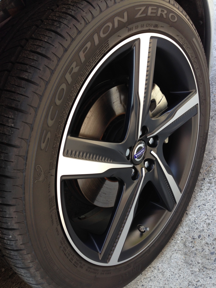 Volvo XC60 T5 R-Design...開箱！9/30補充