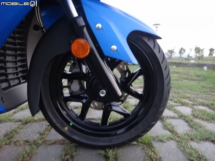[開箱] 深藍好朋友 2014 SYM GTS300i abs 消光藍