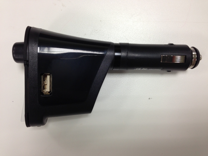 瘋mall購物輕鬆買試用活動分享~~車用 MP3 to FM 轎車 卡車 貨車 12V~24V 皆可使用~開箱~