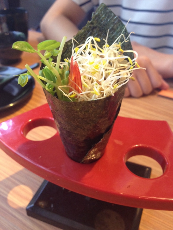 高雄美術館--賴桑壽司屋，不用去花蓮也可以吃到了