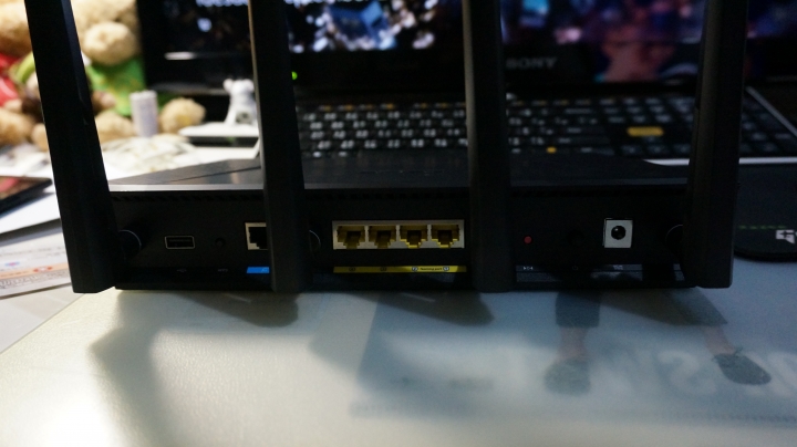開箱1000M光纖配合最強ASUS 路由器 RT-AC87U分享+超棒的AiCloud
