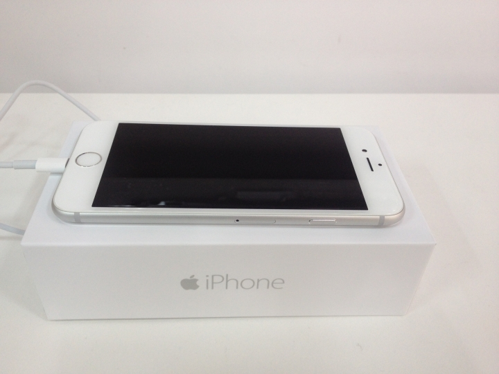 iPhone 6 新機無法正常開機