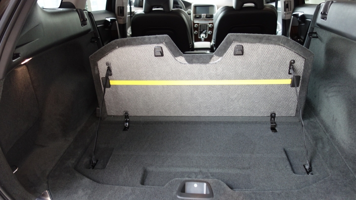 《VOLVO仲夏輕鬆遊》享受XC60 D4的充沛馳騁動力 [重新發文]