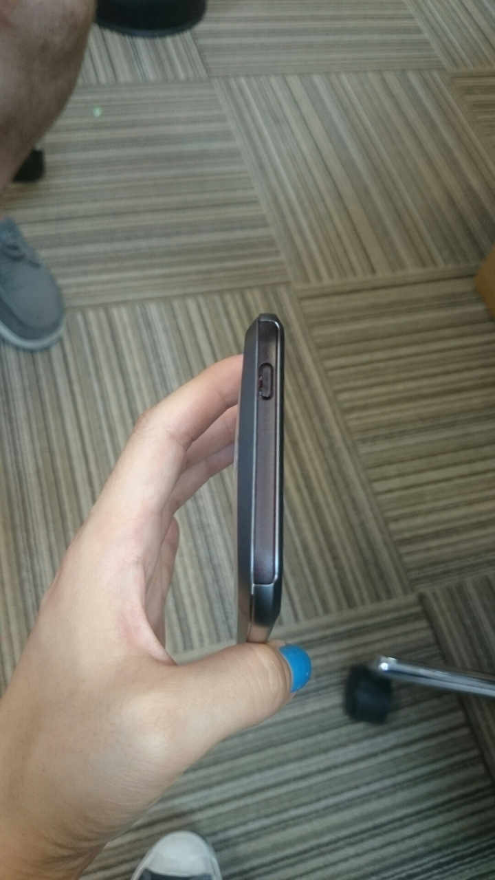 [開箱分享] 我的Innerexile Odyssey奧德賽 M8 頂級鋁合金保護框