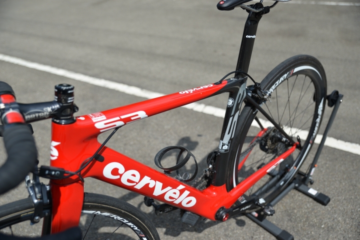 男人就該駕馭~~紅鬃烈馬~~   New Cervelo S3 2014 圖多字少...