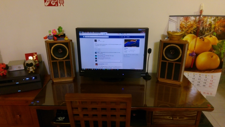 推薦給大家適合桌上系統的小喇叭tannoy Autograph Mini