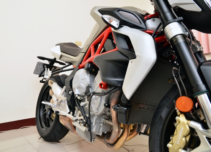 2手 MV AGUSTA 小B 開箱多圖分享