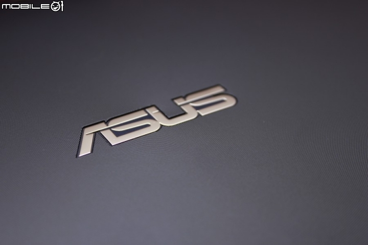 忍了很久 終於買了Asus T200