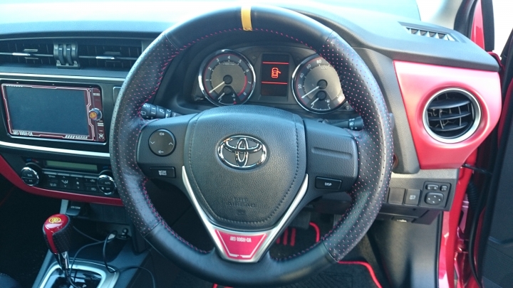 赤い彗星 --- TOYOTA AURIS 夏亞專用機四百公里體驗