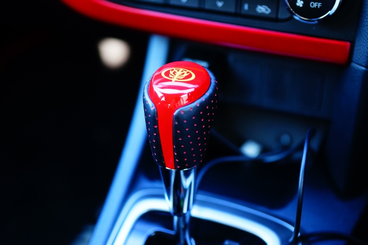 赤い彗星 --- TOYOTA AURIS 夏亞專用機四百公里體驗