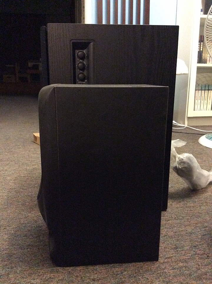 (開箱) Edifier R2800