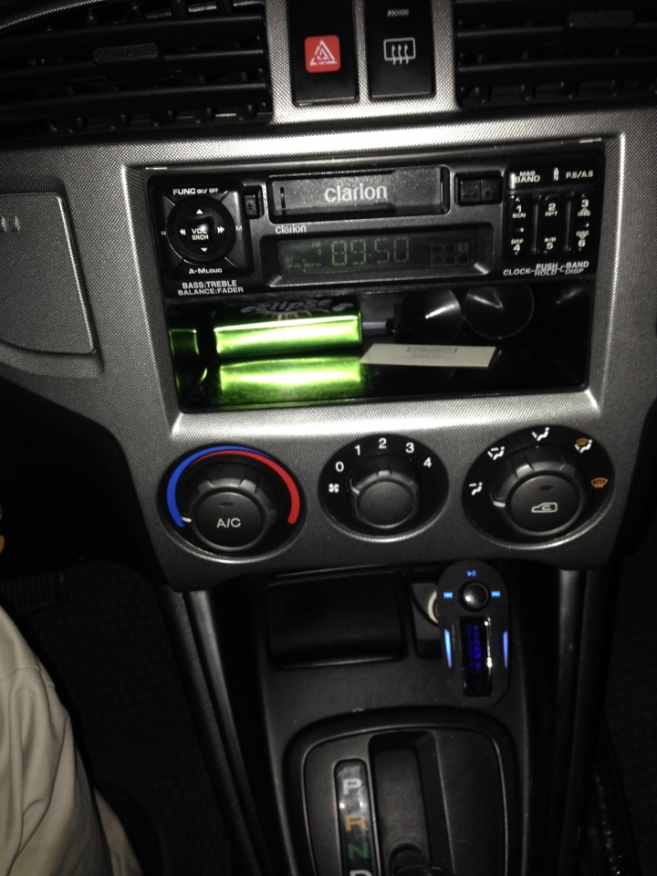瘋mall購物輕鬆買試用活動分享~~車用 MP3 to FM 轎車 卡車 貨車 12V~24V 皆可使用~開箱~