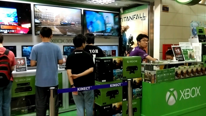 Xbox One台北車站地下街Y15可以體驗哦
