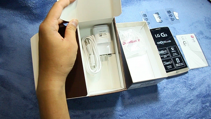 [開箱影片]  星期天的開箱時間【LG G3】
