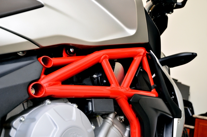 2手 MV AGUSTA 小B 開箱多圖分享