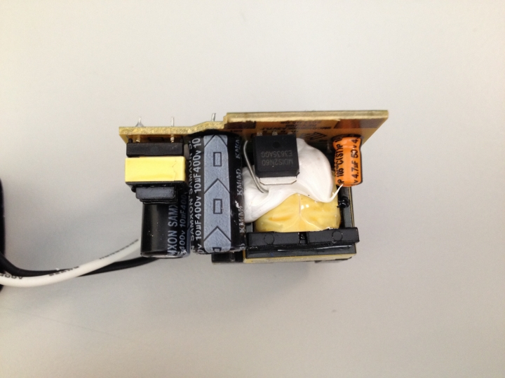 討論一下網路購買 5.35V, 2A 沖電器問題