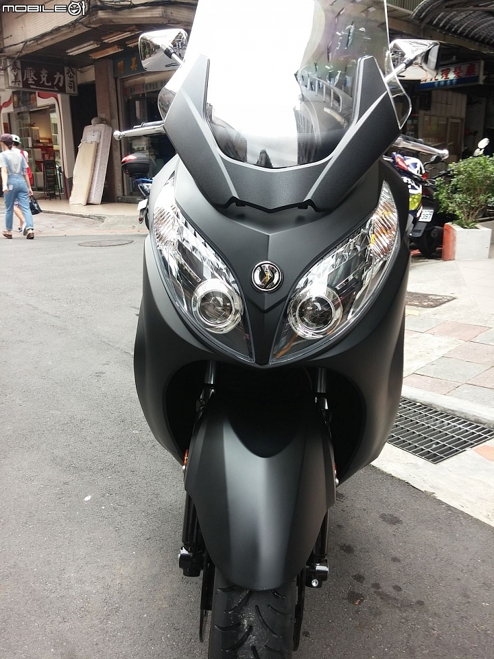 [心得] 2014年式SYM MAXSYM 400i ABS-消光黑特仕版開箱+騎乘心得