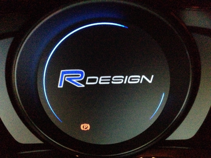 Volvo XC60 T5 R-Design...開箱！9/30補充