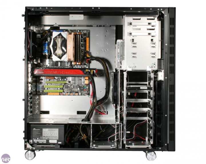 關於聯力的機殼PC-V2130 跟PC-V2120不知道該選哪個,可否請各位給個意見