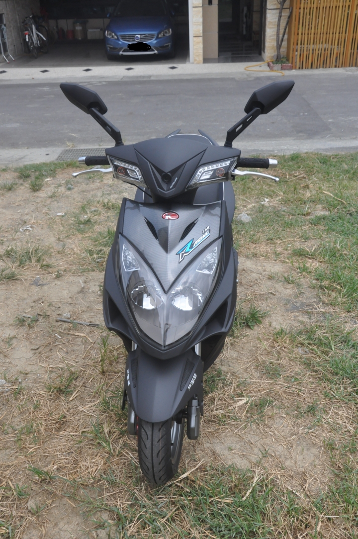 新手第一次開箱《雷霆 150 ABS Motocam 消光黑》