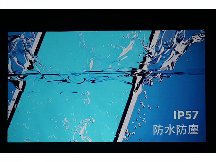 『蝴蝶回來了! HTC Butterfly 2 』