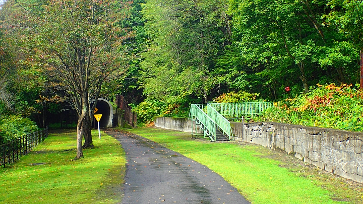 悲情 北海道之旅 完 全日本壓馬路（株）