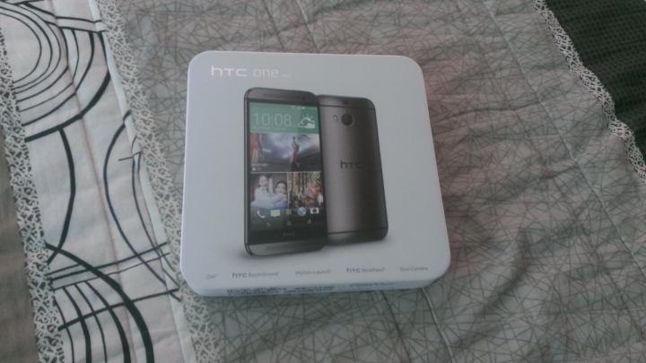 HTC ONE M8含淚開箱...
