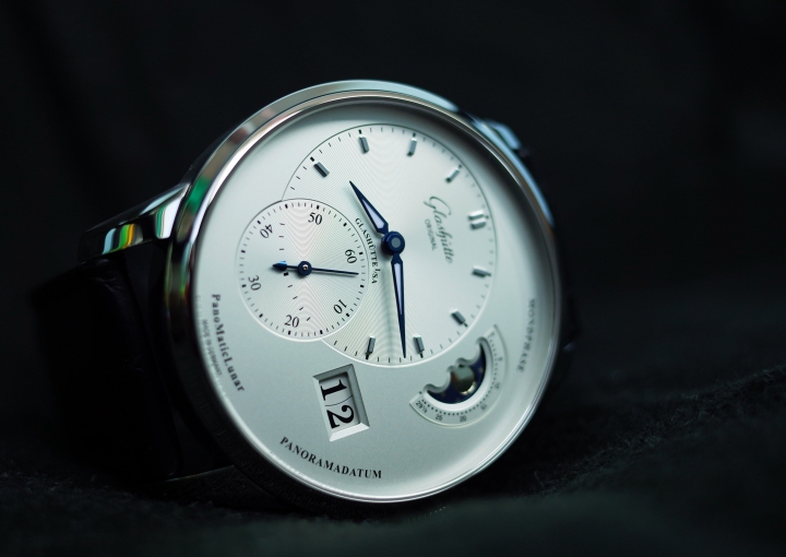德意志精神的傳承，Glashutte Original 90偏心月相腕表