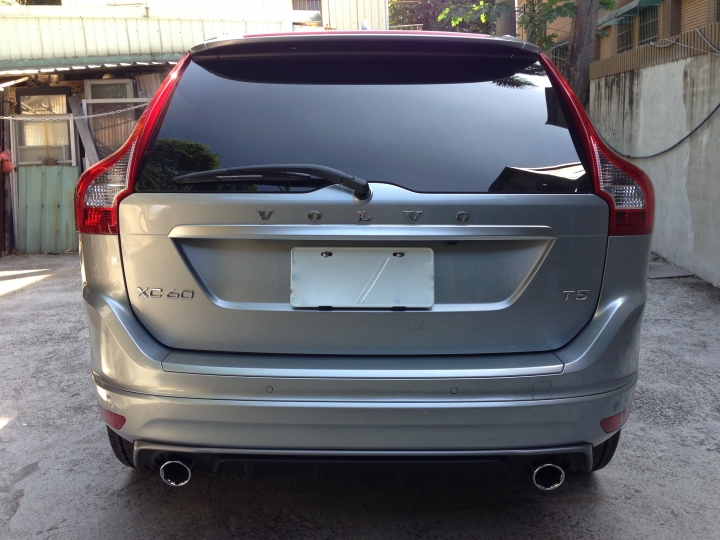 Volvo XC60 T5 R-Design...開箱！9/30補充