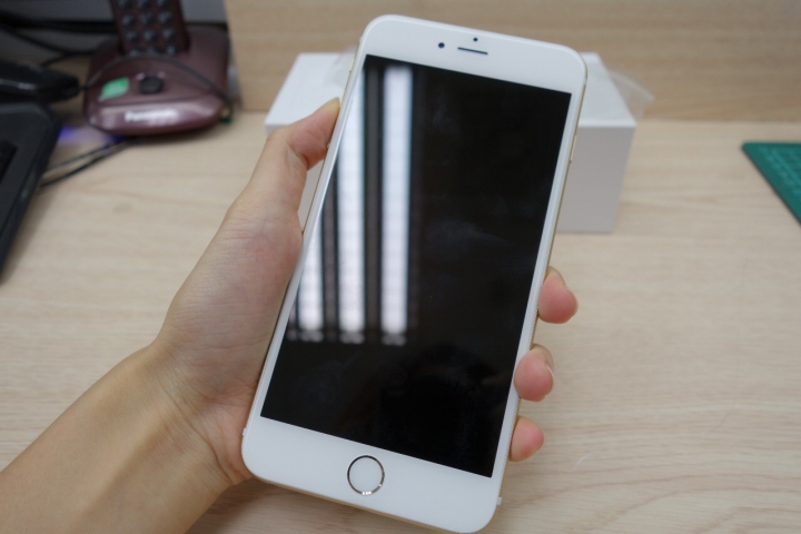 iphone6 plus 128G 金 開箱+包膜清晰照 分享 (圖多)