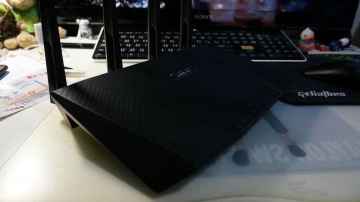 開箱1000M光纖配合最強ASUS 路由器 RT-AC87U分享+超棒的AiCloud