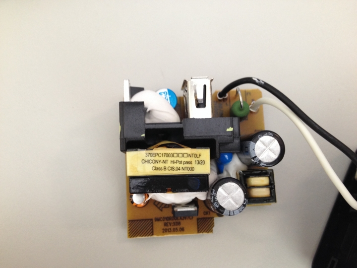 討論一下網路購買 5.35V, 2A 沖電器問題