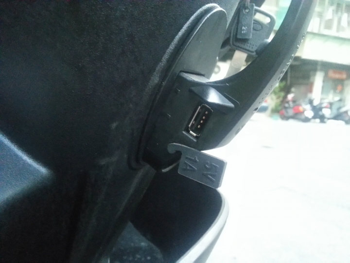 2014/9/19 KYMCO G6E 125 閃藍 開箱
