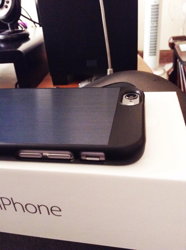 [開箱] iPhone6 保護殼- Spigen Aluminum Fit