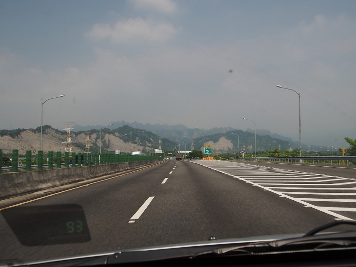 中投雲三日遊－第二回 Energy Saver+ 輪胎使用滿3000km心得，和Nissan Grand Livina 1.8L出遊去 [文長圖多]