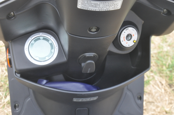 新手第一次開箱《雷霆 150 ABS Motocam 消光黑》