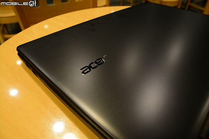[開箱]平價但質感不平價的15吋 ACER Extensa EX2510G
