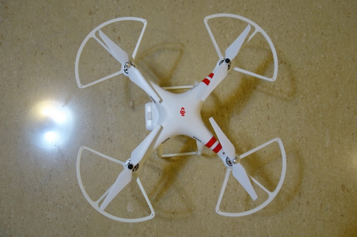 請大家分享DJI PHANTOM 2 Vision + 使用副廠保護環的慘痛經驗!