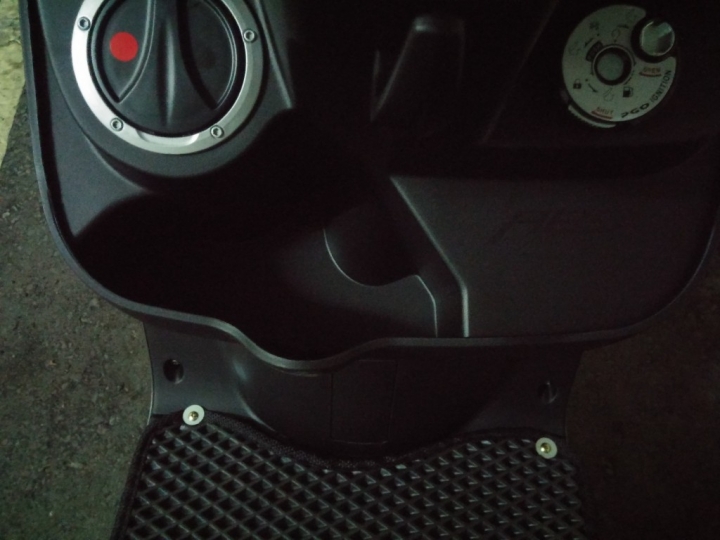 人生第一台機車  J-bubu  晶鑽灰ABS版  不專業隨便開箱