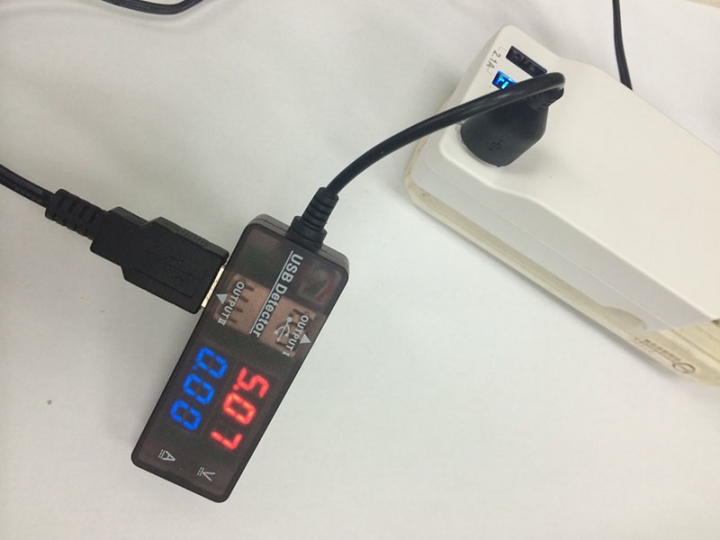巿售三款4 Port USB充電器小小試測