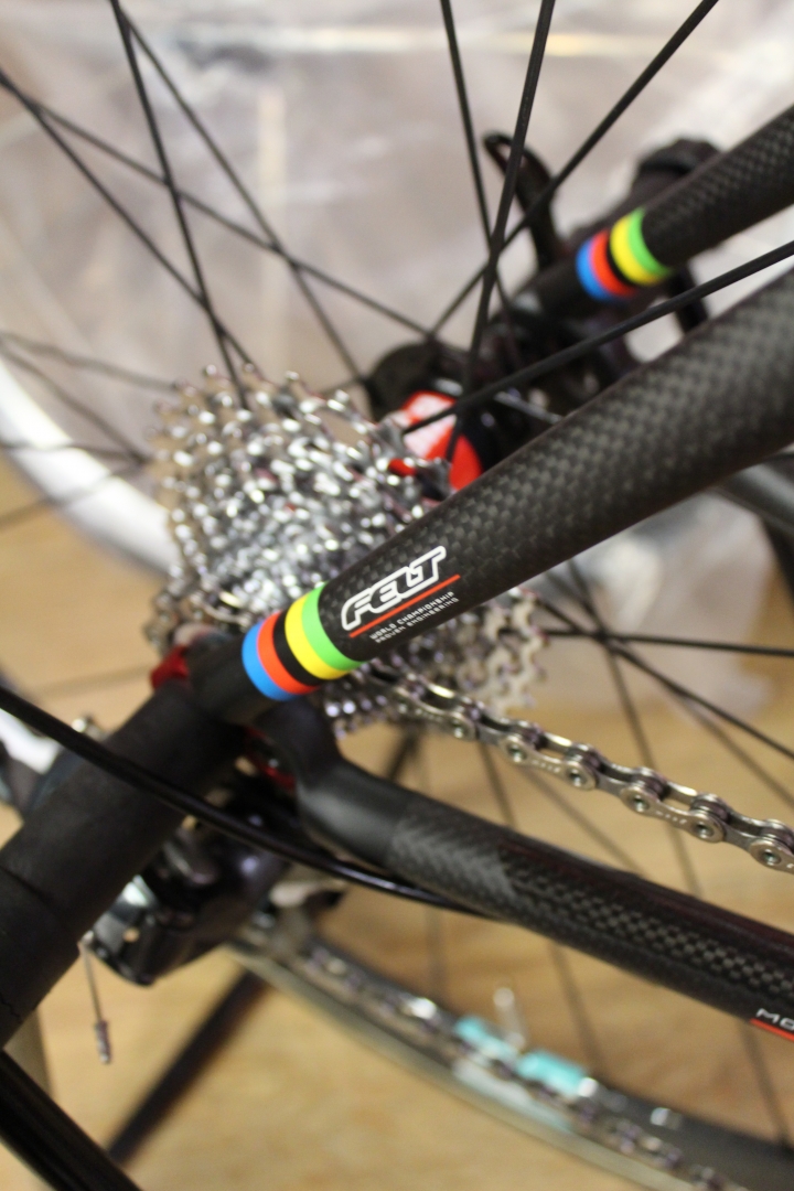 [開箱]  Felt F1+SRAM Force