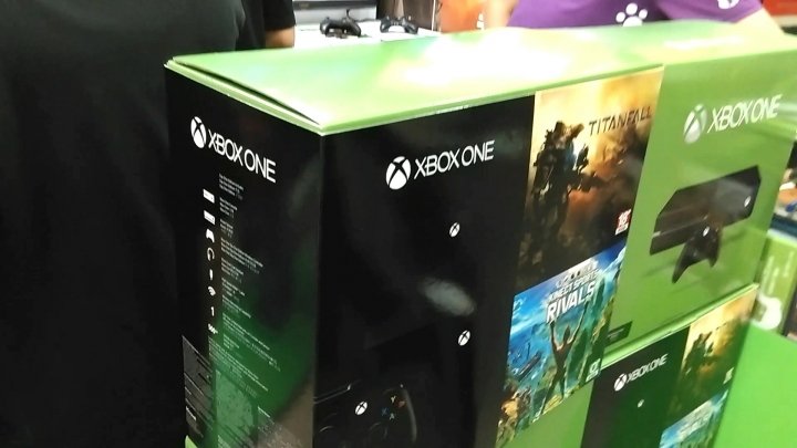 Xbox One台北車站地下街Y15可以體驗哦