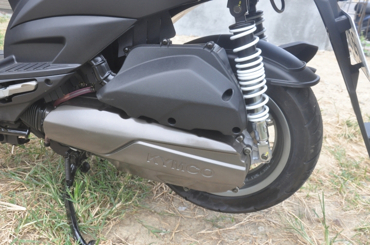 新手第一次開箱《雷霆 150 ABS Motocam 消光黑》