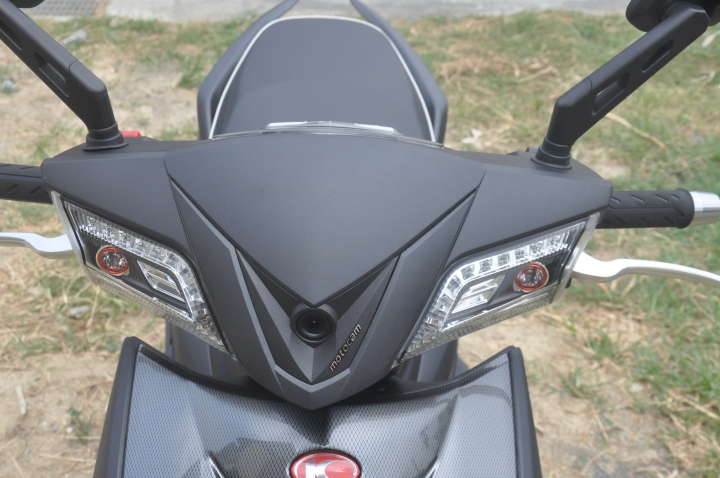 新手第一次開箱《雷霆 150 ABS Motocam 消光黑》
